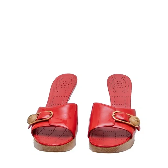 Chanel‎ Vintage Red Patent Leather Heeled Mules – Size 37 (US 7 / UK 4.5) - Picture 2 of 12
